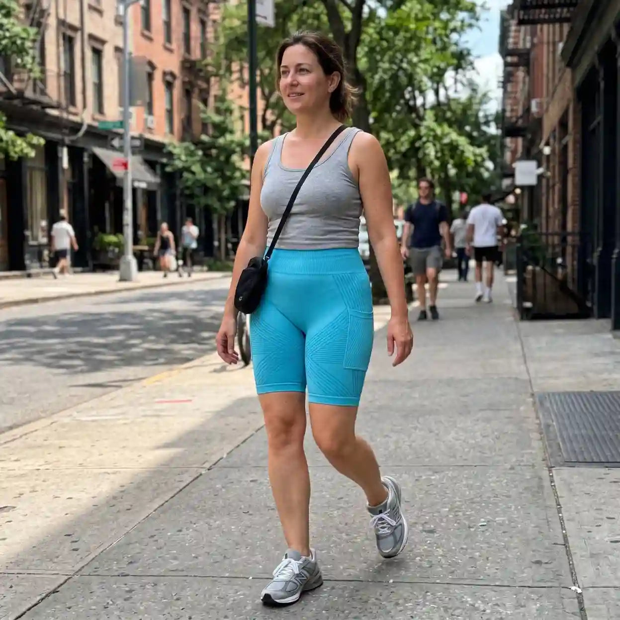 3D short - Redefine your silhouette effortlessly